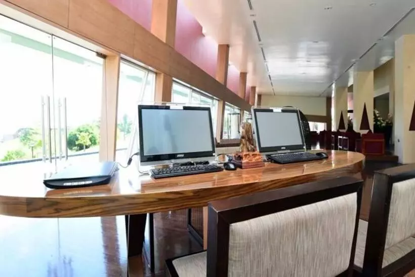 هتل The Thingaha Nay Pyi Taw