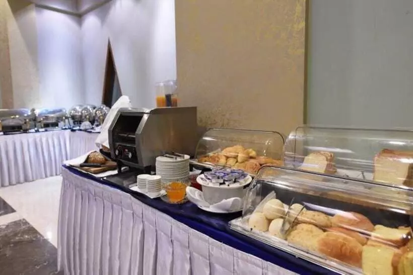 هتل The Thingaha Nay Pyi Taw