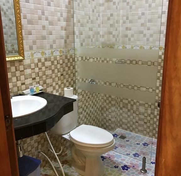 هتل Jasmine & Sky Bar