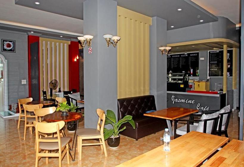 هتل Jasmine & Sky Bar