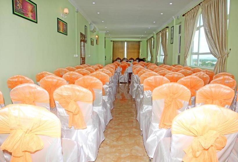 هتل Jasmine & Sky Bar