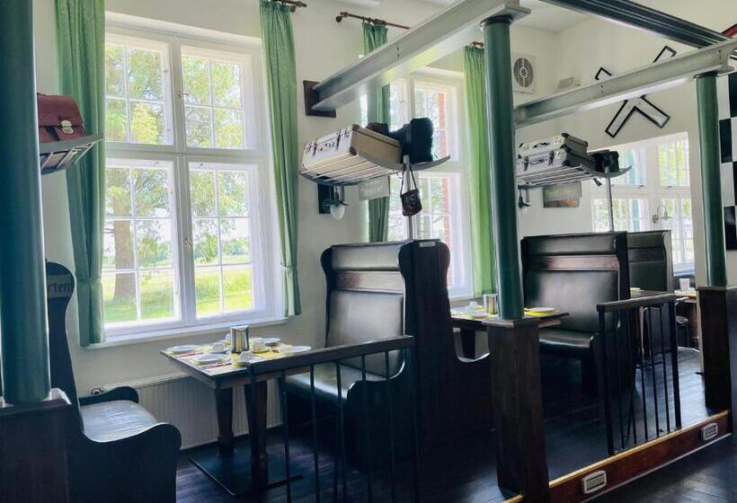 Ferienhotel Alter Bahnhof Garni