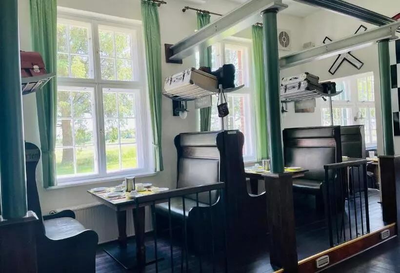 Ferienhotel Alter Bahnhof Garni