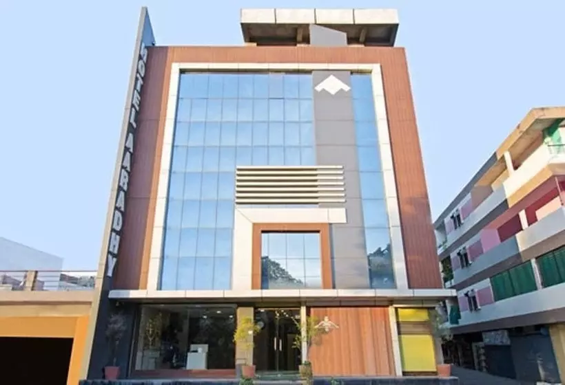 Hotelli Aaradhy