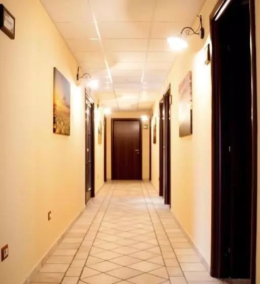 هتل Albergo   Ristorante Il Tino