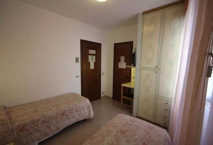 هتل Piemontese