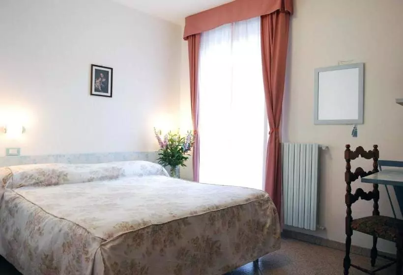 هتل Piemontese
