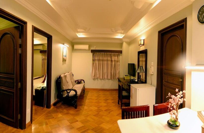 هتل Shwe Gone Daing