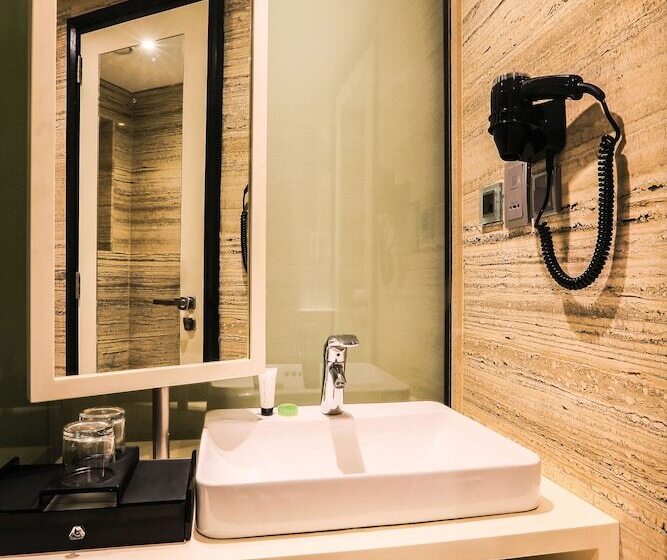 فندق The Empresa