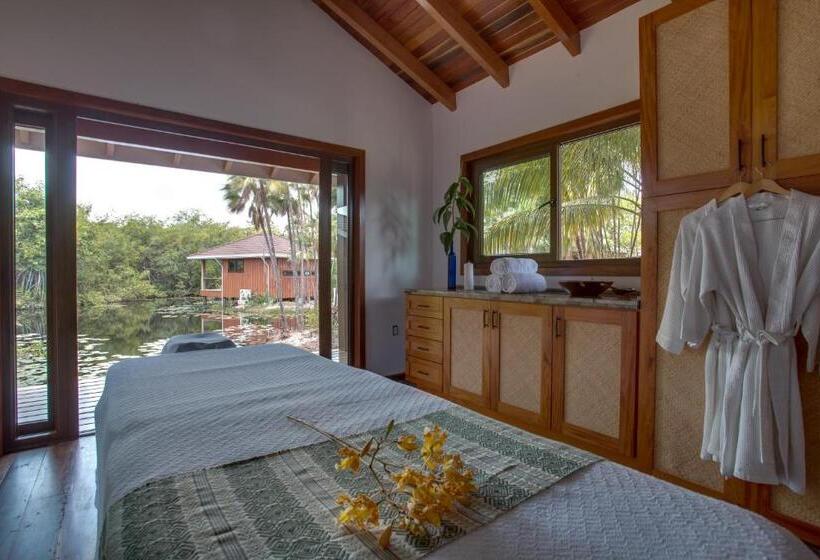 Naïa Resort And Spa