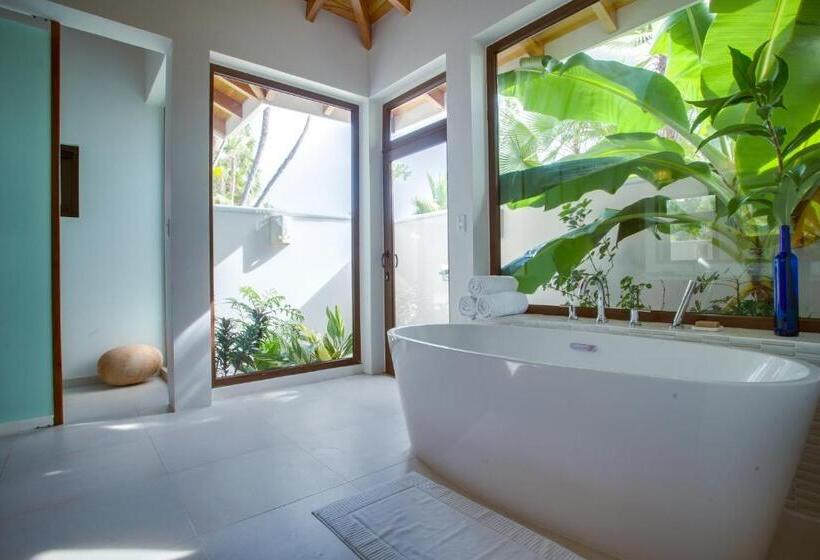 Naïa Resort And Spa