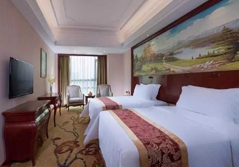 Vienna International Hotel Heyuan Yajule Garden