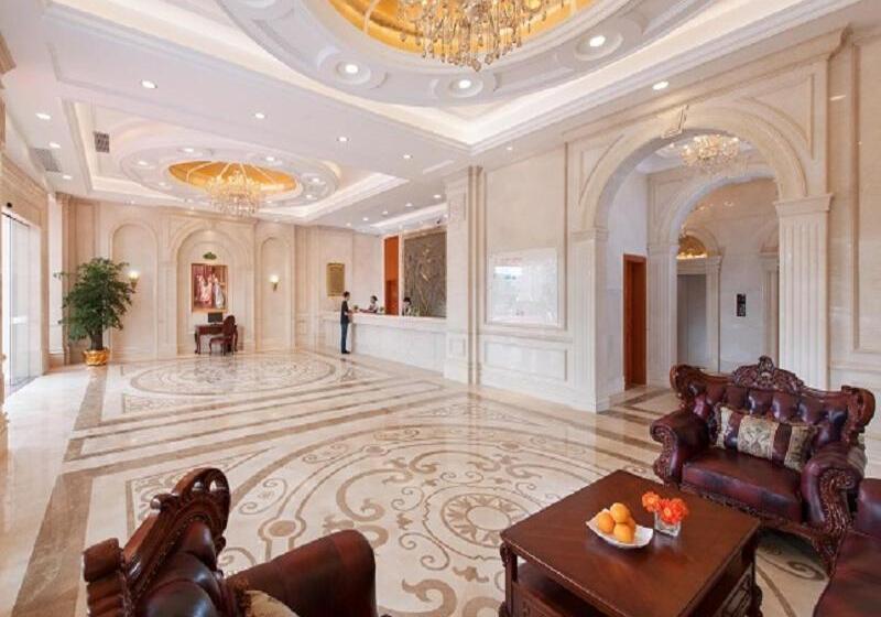 Vienna International Hotel Heyuan Yajule Garden