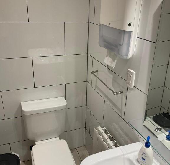 הוסטל Hostal Balmaceda