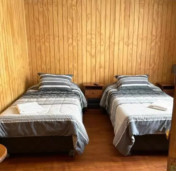 ユースホステル Hostal Balmaceda
