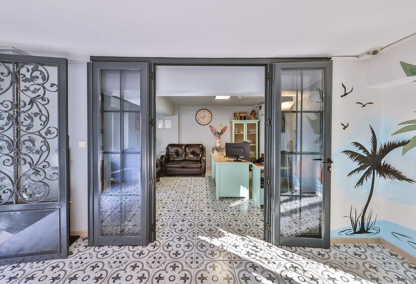 مبيت وإفطار Palmada