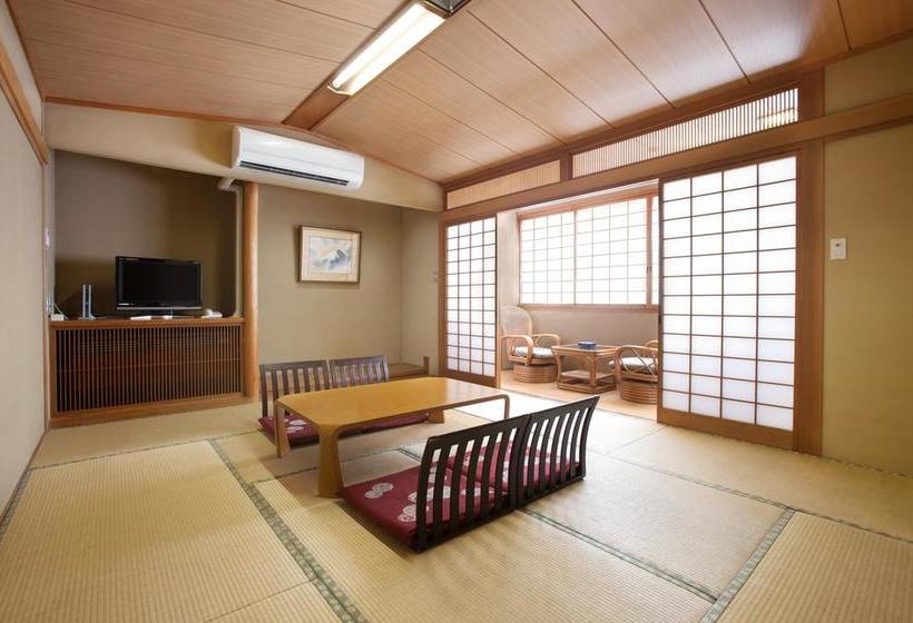 בית מלון כפרי Iwakuni City View