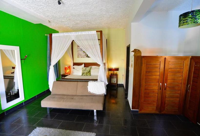 هتل Flowers Of Paradise