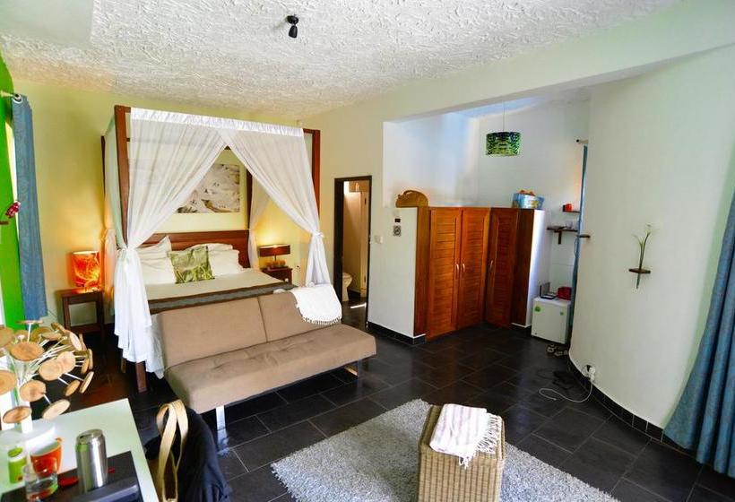 هتل Flowers Of Paradise