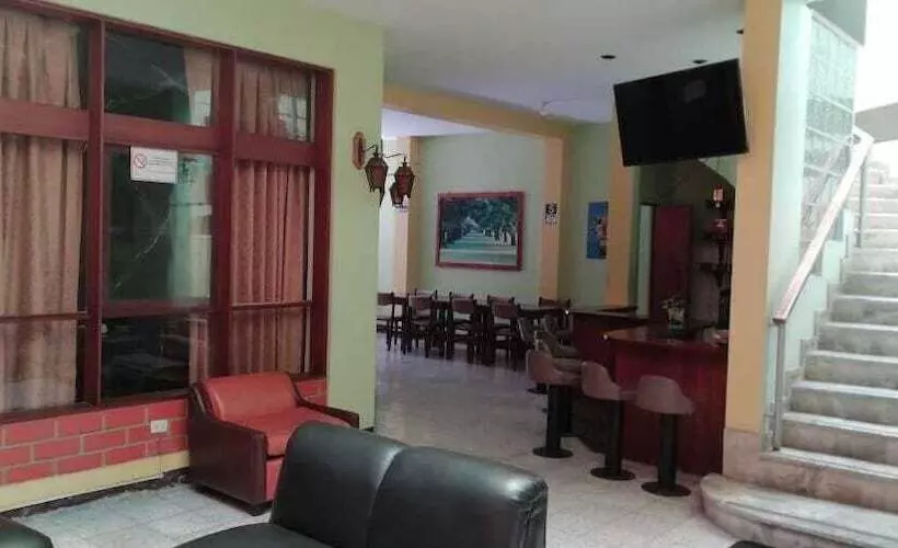 ホテル Hostal Las Orquídeas