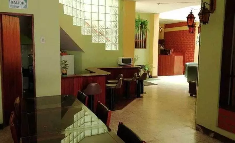 ホテル Hostal Las Orquídeas