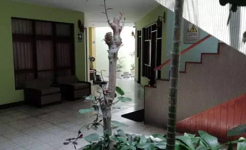 ホテル Hostal Las Orquídeas