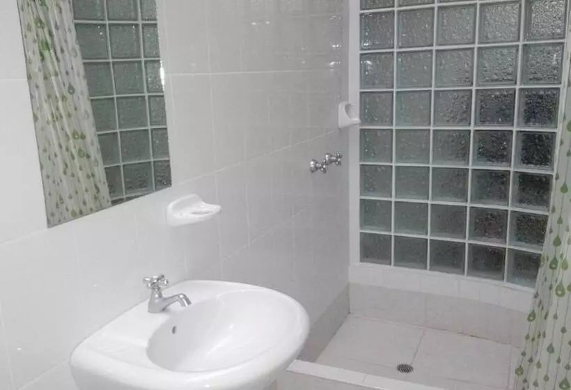 ホテル Hostal Las Orquídeas