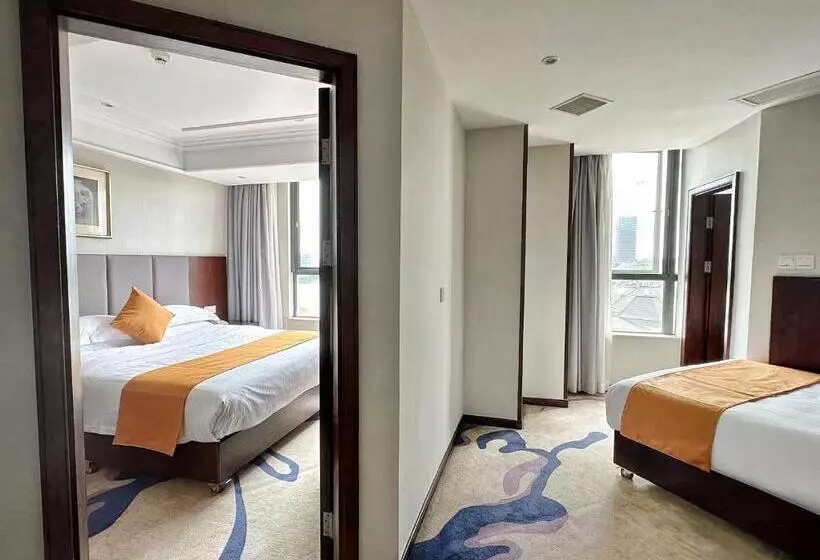 Hotelli Huzhou Wealth