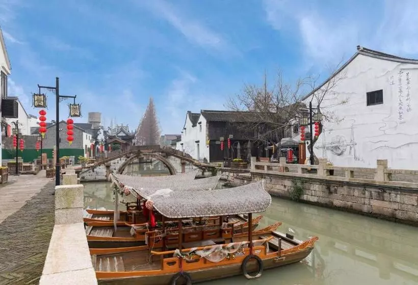 Hotelli Huzhou Wealth