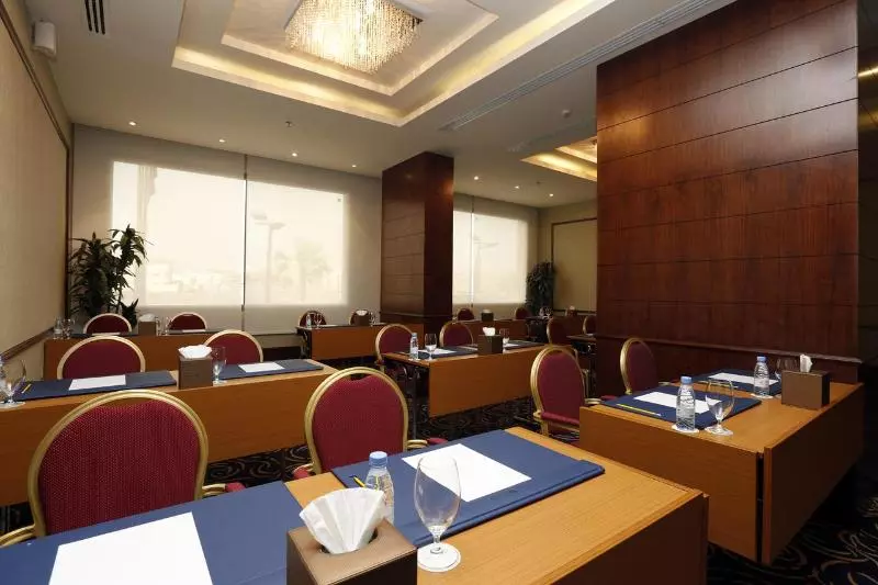 هتل Intour  Jazan