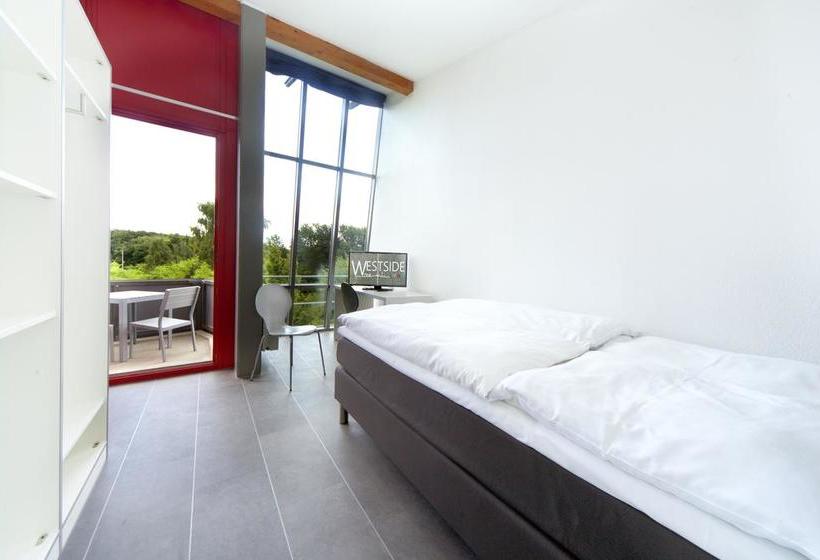 בית מלון כפרי Westside Living