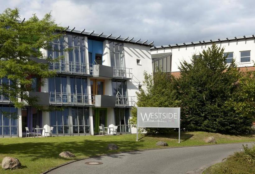 בית מלון כפרי Westside Living