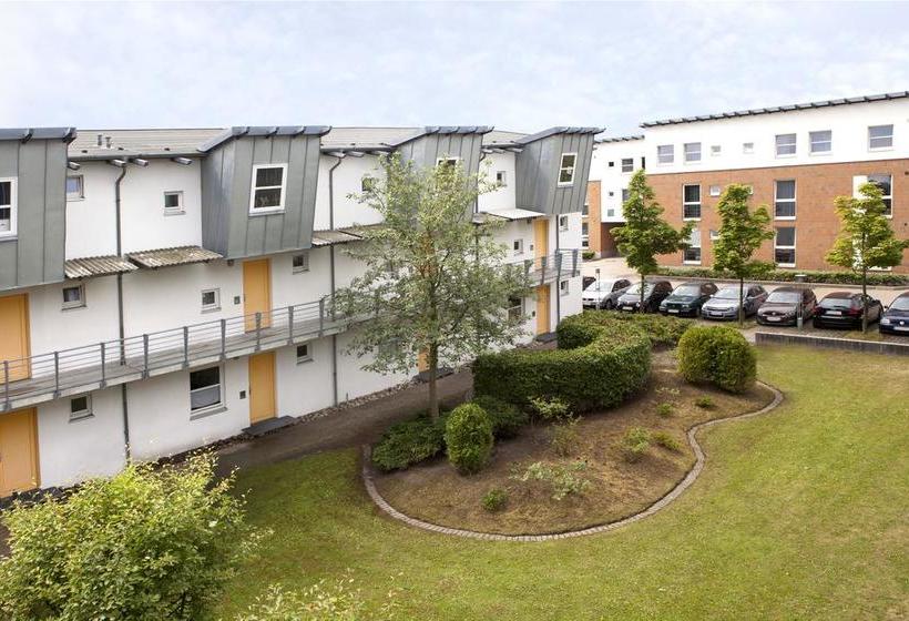 בית מלון כפרי Westside Living