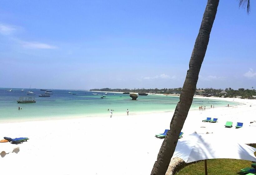 リゾートホテル Blue Bay Village