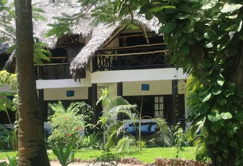 استراحتگاه Blue Bay Village