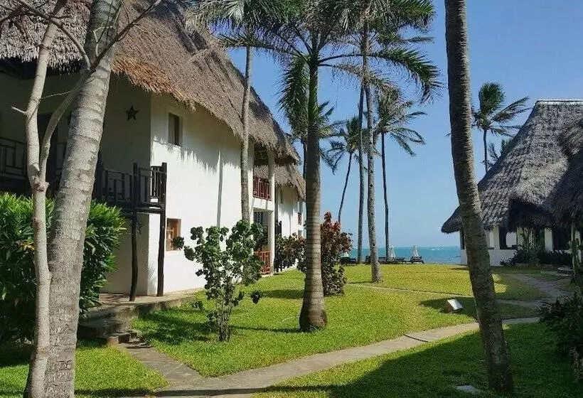 استراحتگاه Blue Bay Village