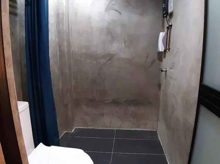 هتل Suite 18 Boutique