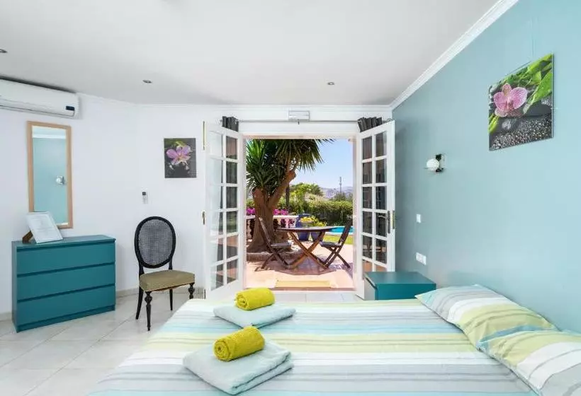 Bed & Breakfast Casa Caleda