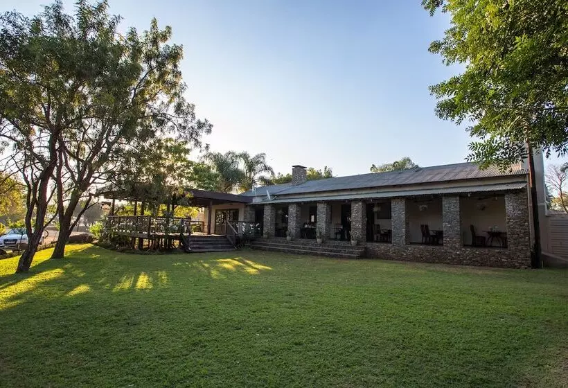 Aamiaismajoitus (B&B) Hamiltons Lodge & Restaurant