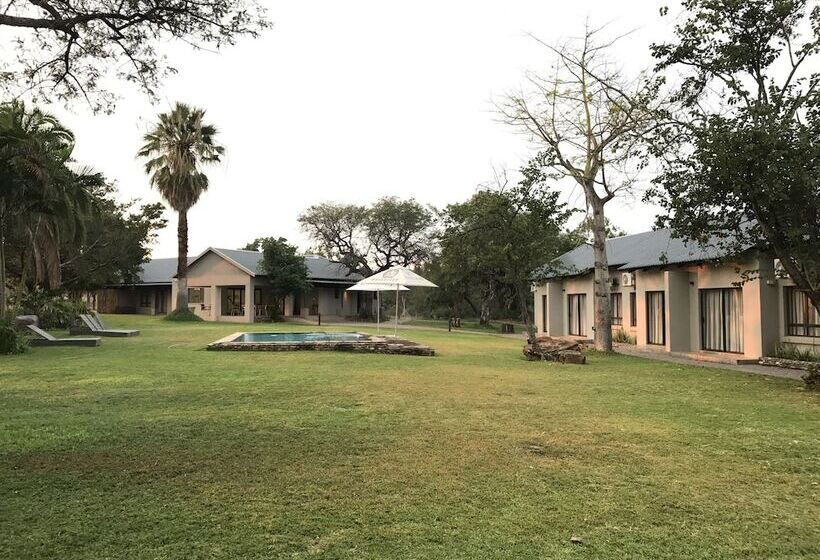 צימר Hamiltons Lodge & Restaurant