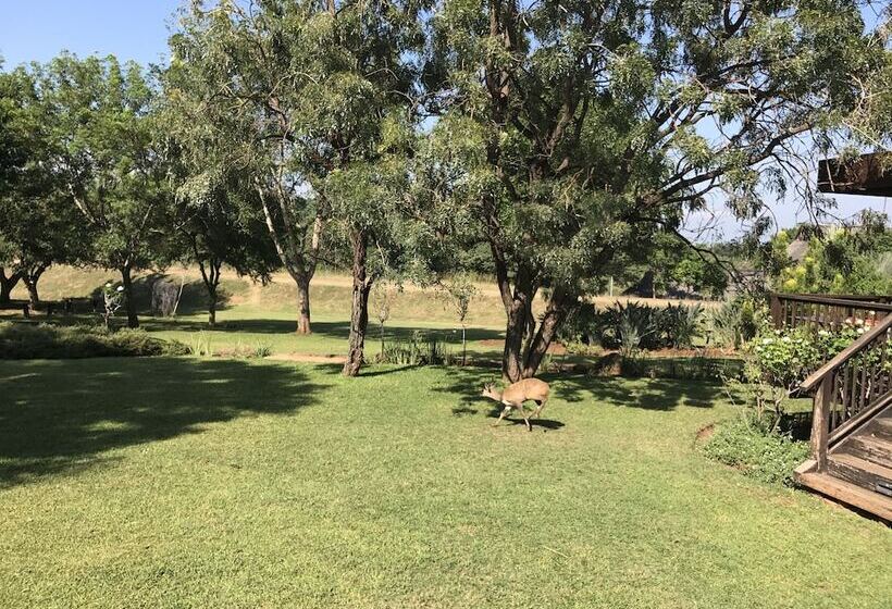 צימר Hamiltons Lodge & Restaurant