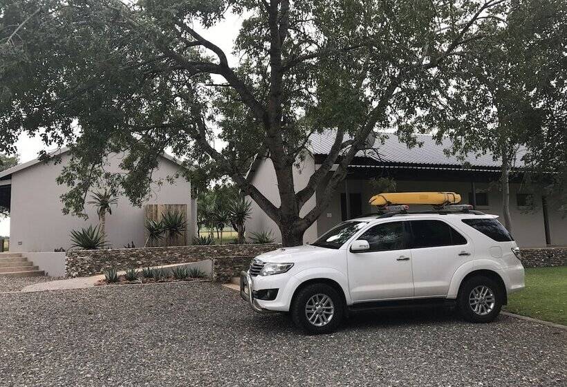 צימר Hamiltons Lodge & Restaurant