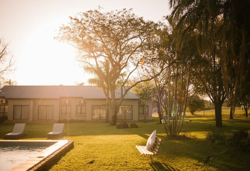 צימר Hamiltons Lodge & Restaurant