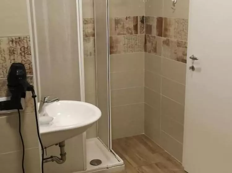 Bed and Breakfast Via Trento 30