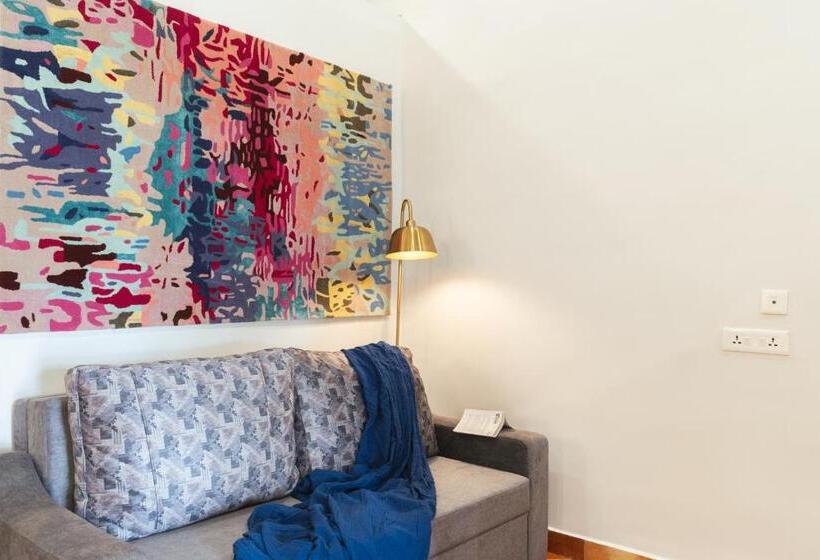 C Roque Beach Resort