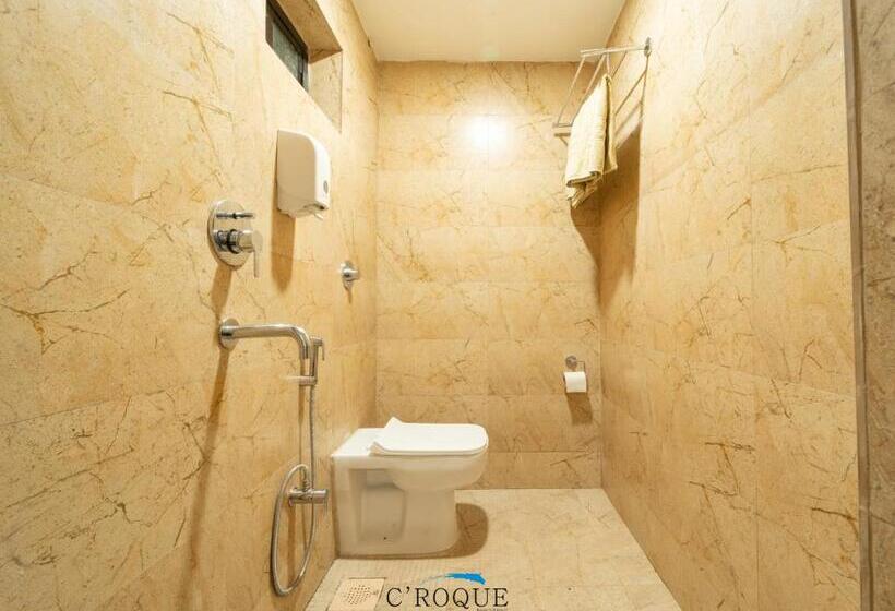 C Roque Beach Resort