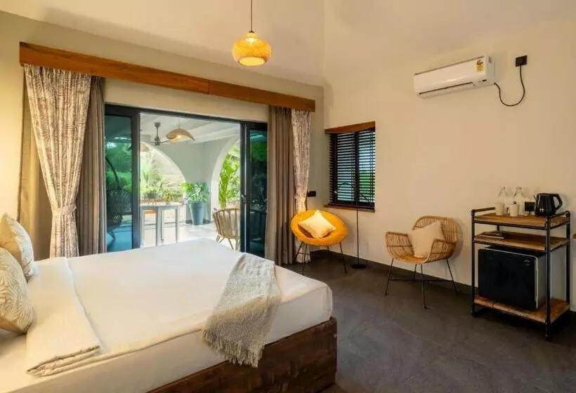 C Roque Beach Resort