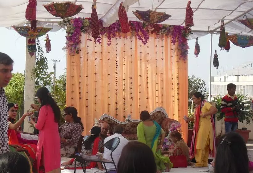 هتل Collection O Konark Palace