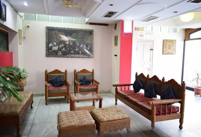 هتل Collection O Konark Palace