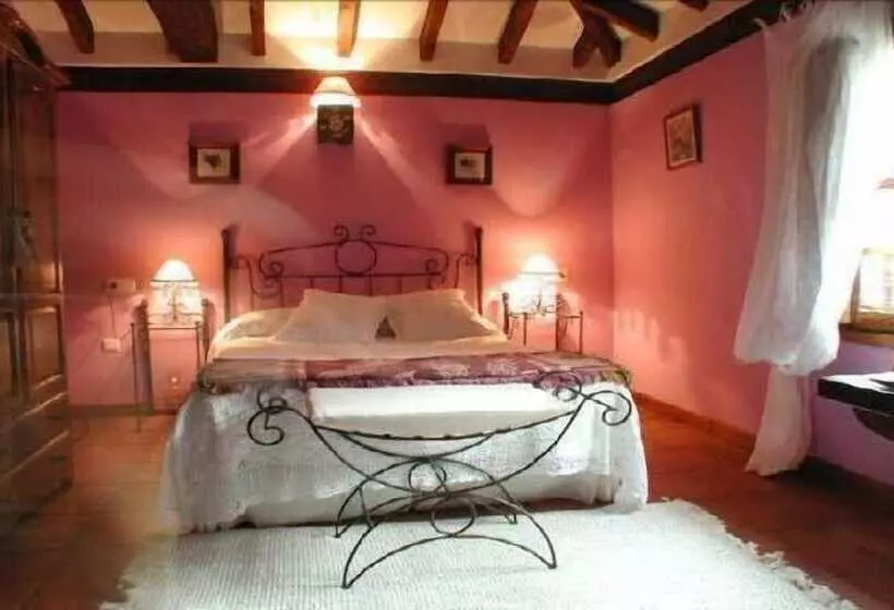 Hotelli Fuente De Las Anjanas